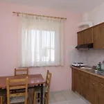 Apartman Lotos *