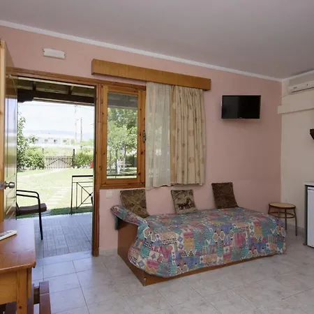 Lotos * Stavros (Thessaloniki)