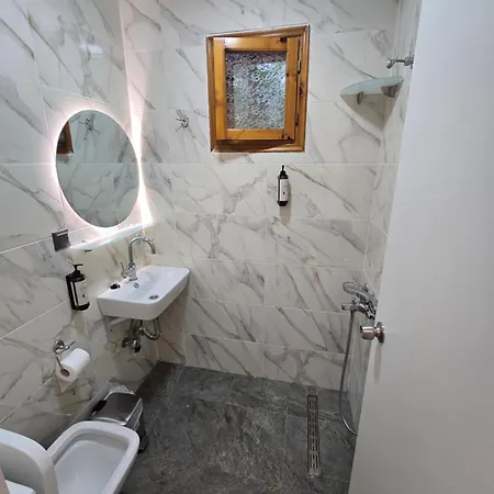 Apartment Lotos